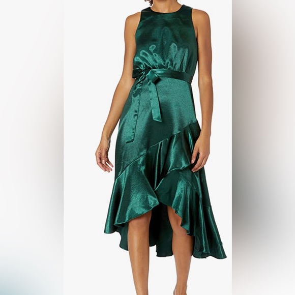 Dresses & Skirts - Satin dress